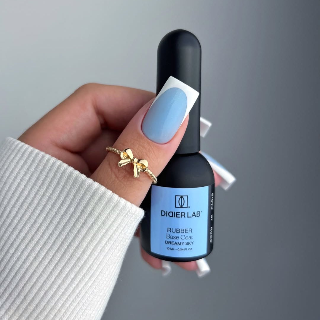 Rubber Base Coat Dreamy Sky